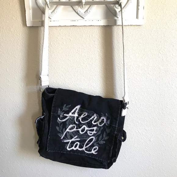 Aeropostale Handbags - Aeropostale Canvas Messenger Tote bag